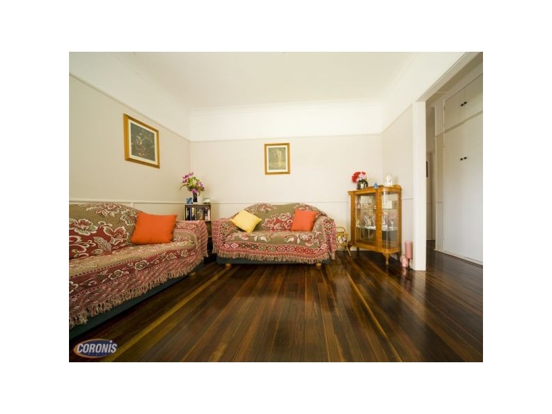 16 Hoolan Street, Stafford QLD 4053