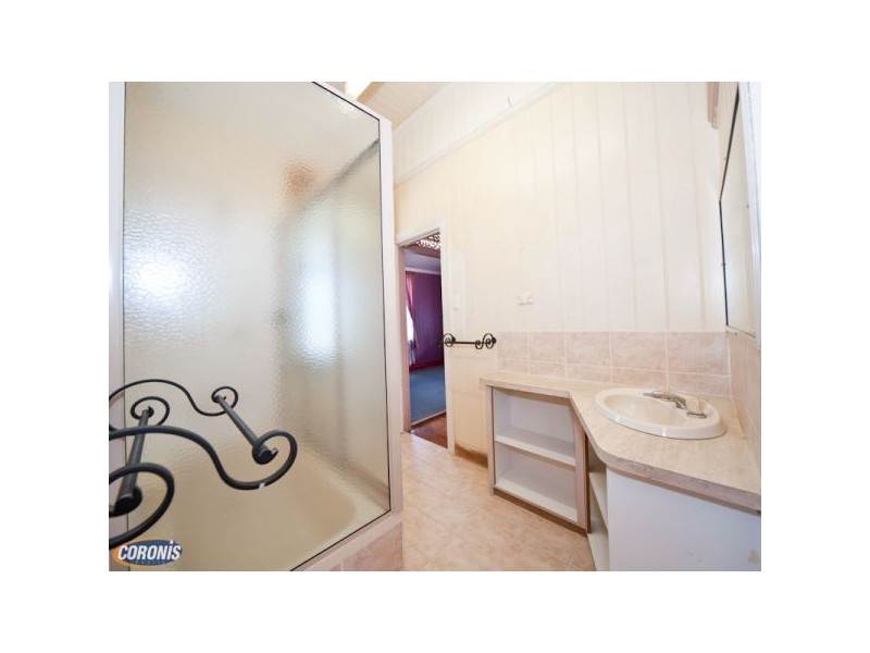 28 Monmouth Street, Morningside QLD 4170