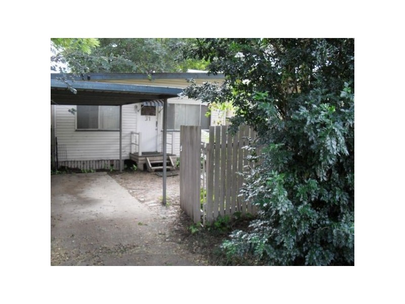 31 Thorn St, Red Hill QLD 4059