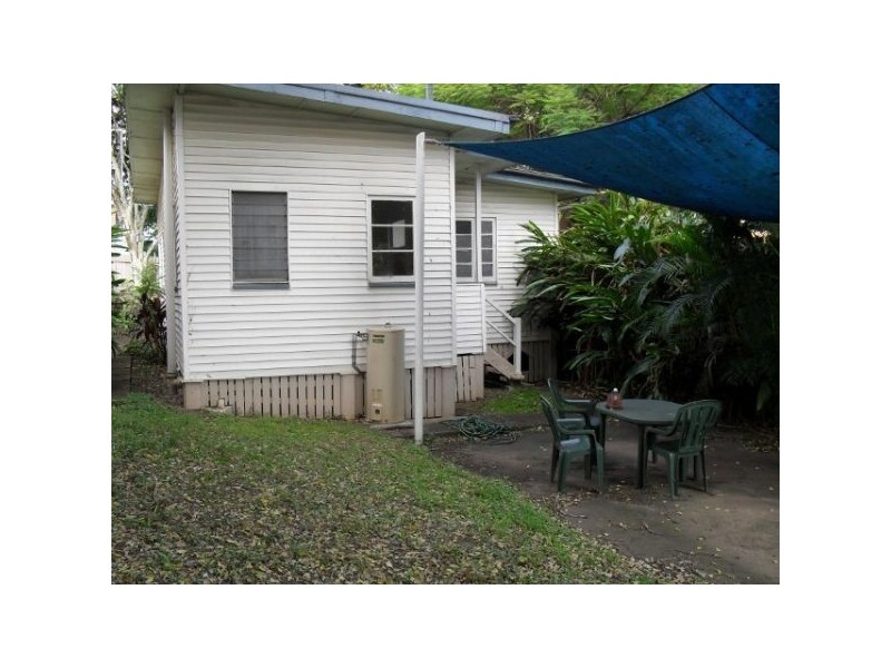31 Thorn St, Red Hill QLD 4059