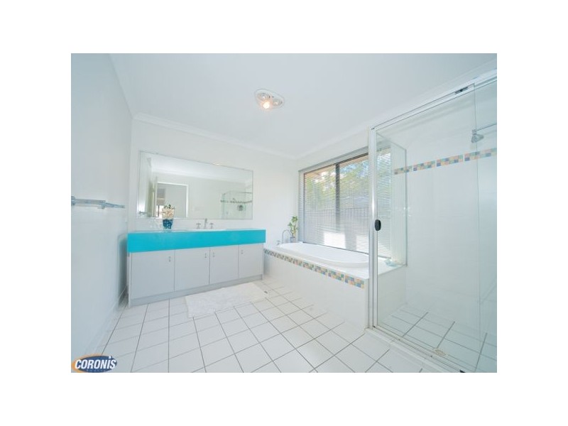 Arana Hills QLD 4054