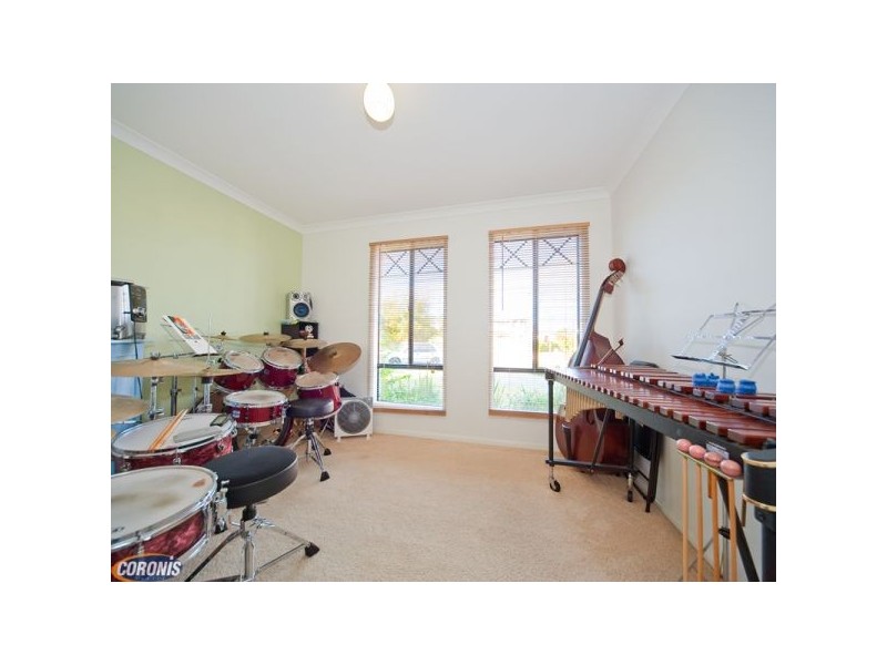 Arana Hills QLD 4054