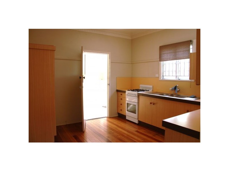 42 Hipwood Avenue, Coorparoo QLD 4151