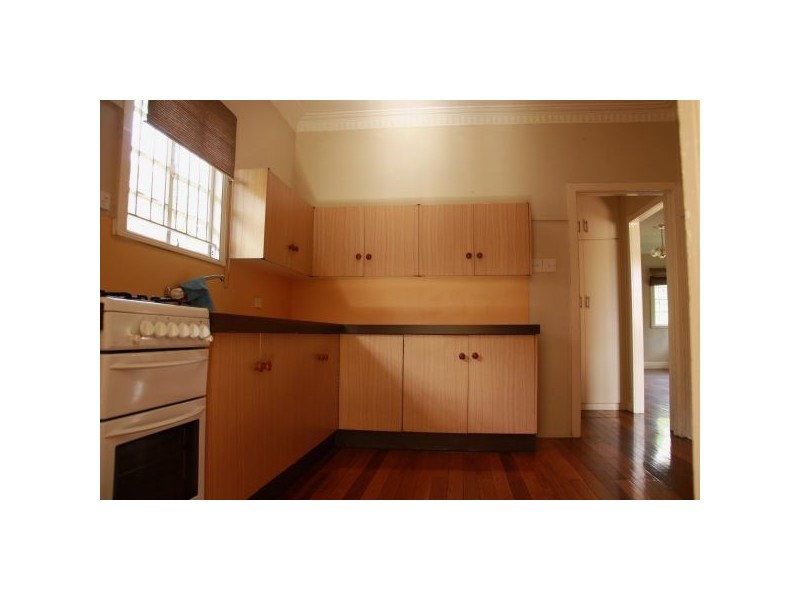 42 Hipwood Avenue, Coorparoo QLD 4151