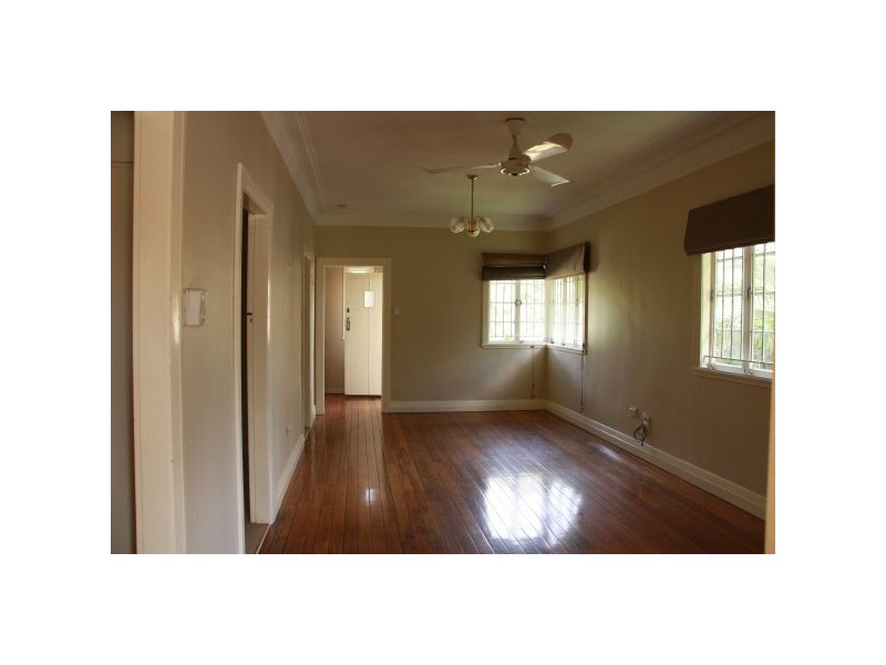 42 Hipwood Avenue, Coorparoo QLD 4151