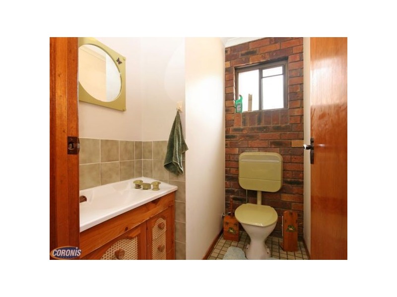 Eatons Hill QLD 4037