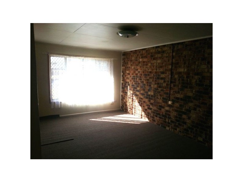 2/44 Hayes Street, Caboolture QLD 4510