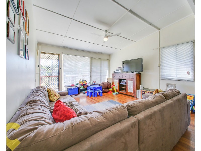 14 Leach Street, Everton Park QLD 4053