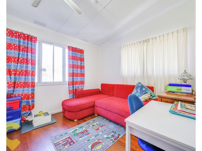 14 Leach Street, Everton Park QLD 4053