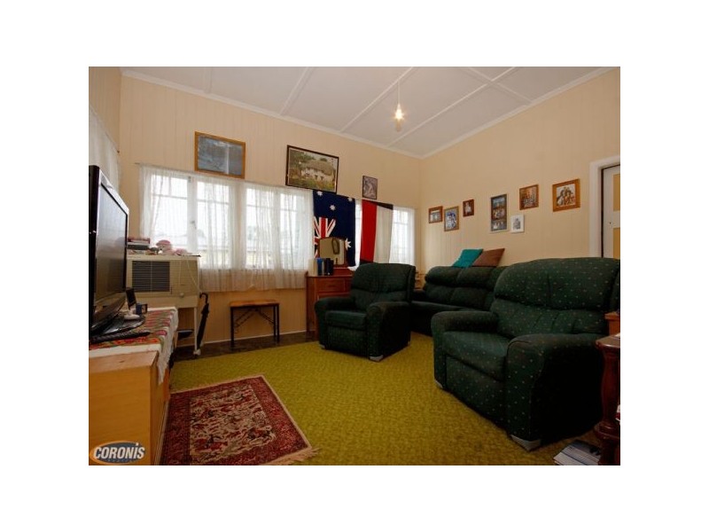 6 River Street, Petrie QLD 4502