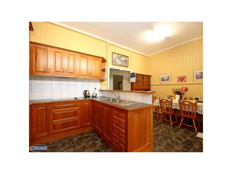 6 River Street, Petrie QLD 4502