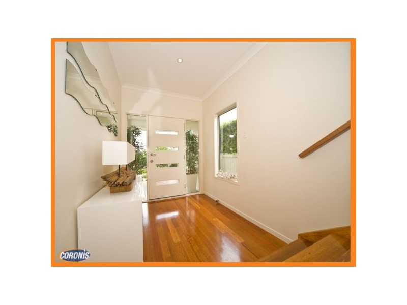 34 Raceview Avenue, Hendra QLD 4011