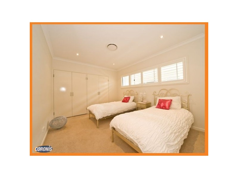 34 Raceview Avenue, Hendra QLD 4011