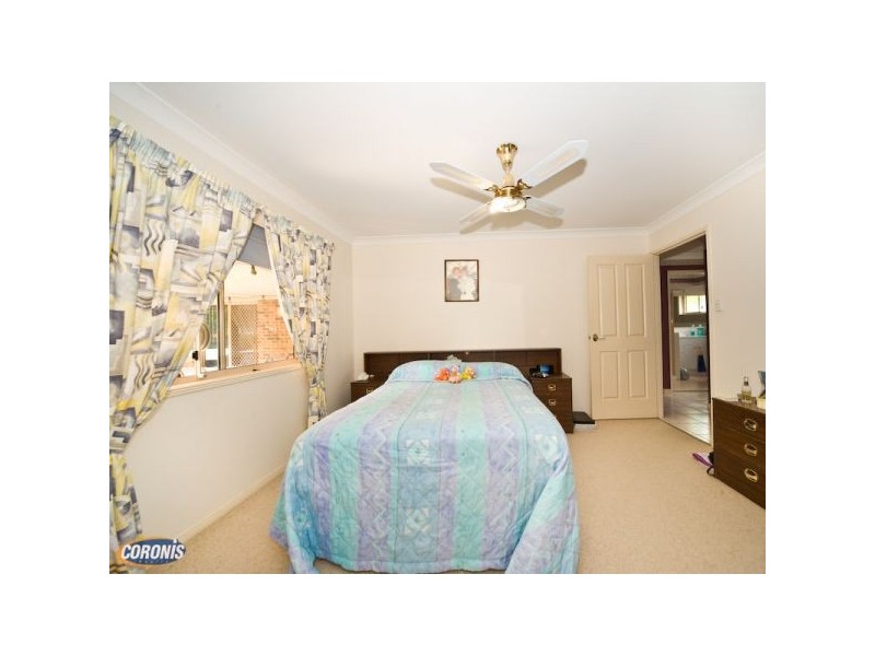 4 Avandel Court, Eatons Hill QLD 4037