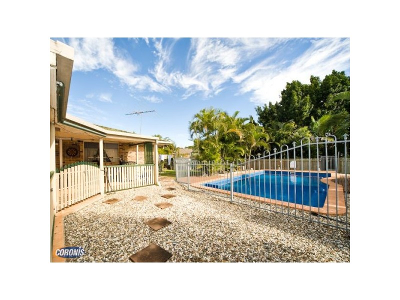 4 Avandel Court, Eatons Hill QLD 4037