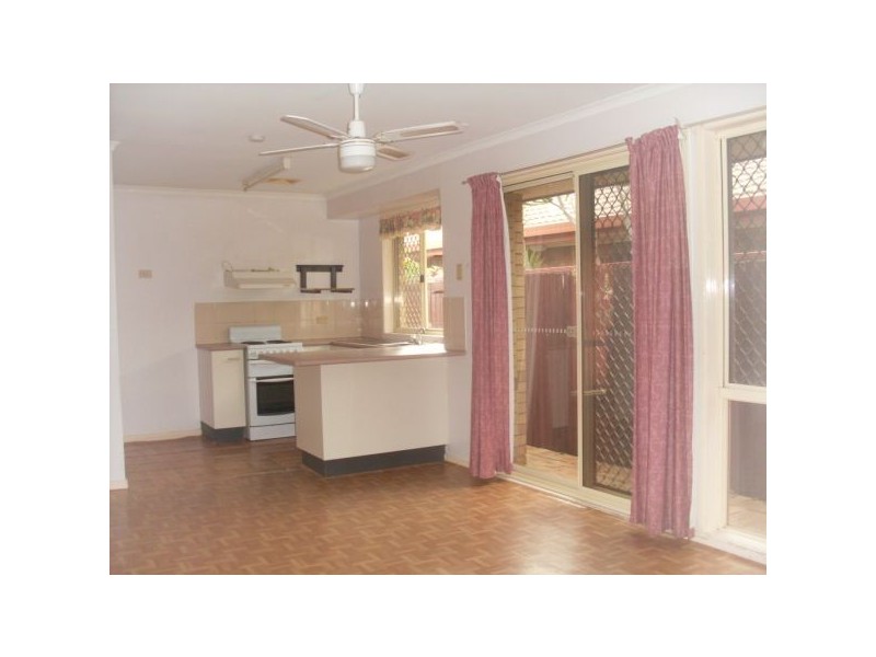 22 Desert Willow Way, Fitzgibbon QLD 4018