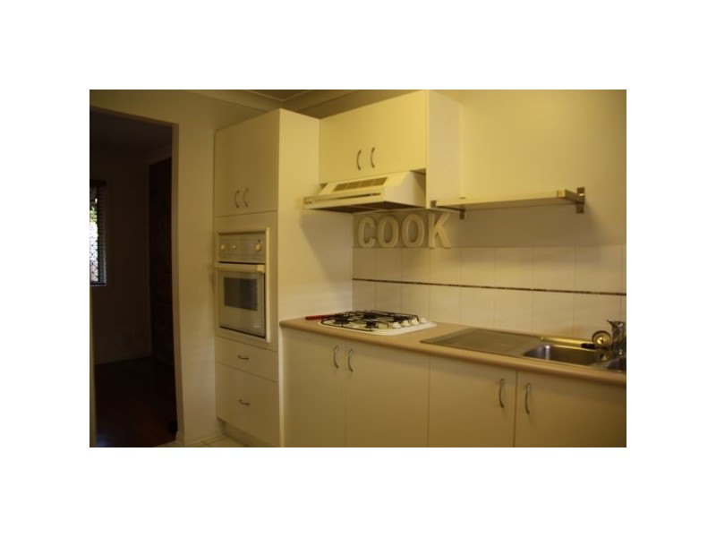 2/69 Plimsoll Street, Greenslopes QLD 4120