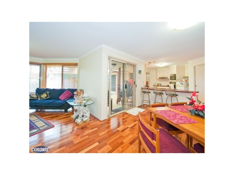 25 Laburnum Street, Woodridge QLD 4114