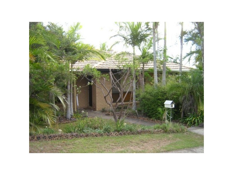 10 Bordeau Crescent, Petrie QLD 4502