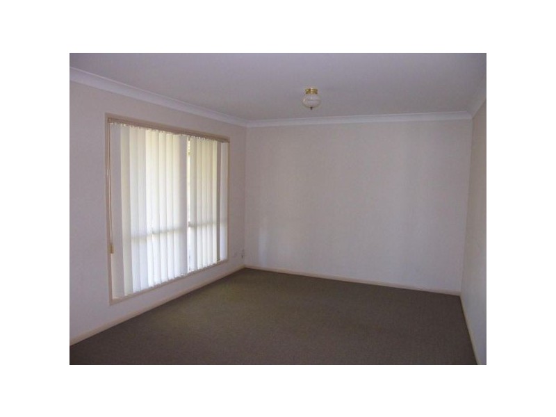 17 Bream Court, Sandstone Point QLD 4511