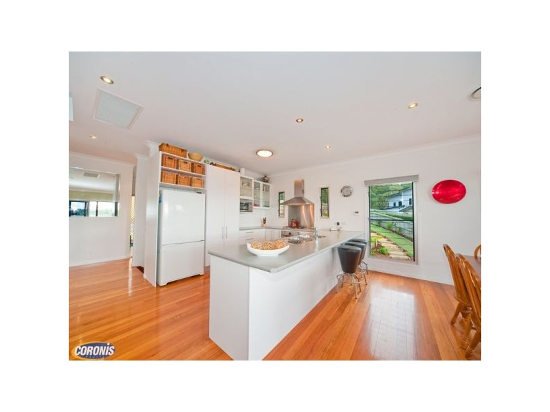 37 Valley Place, Upper Kedron QLD 4055
