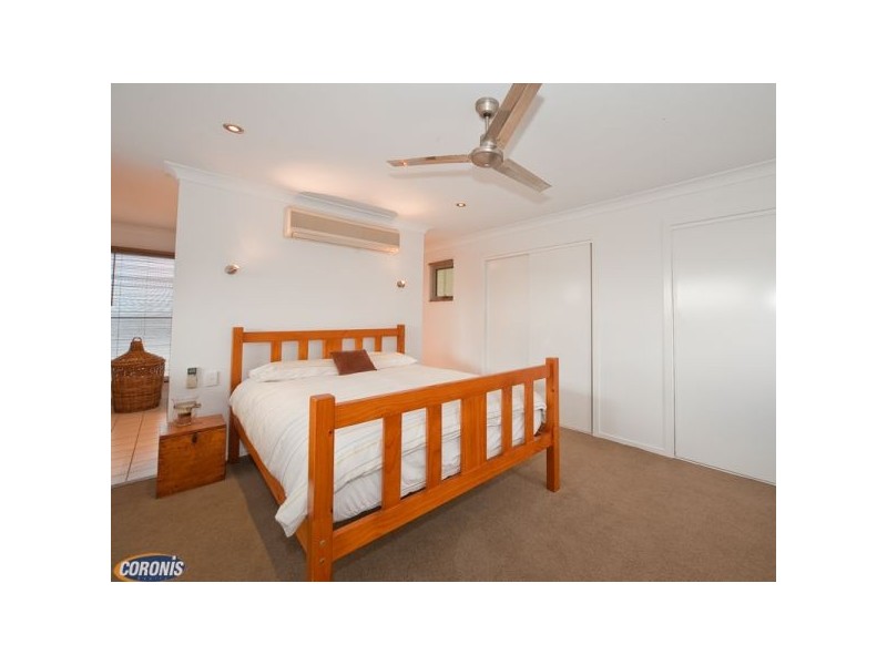 37 Valley Place, Upper Kedron QLD 4055