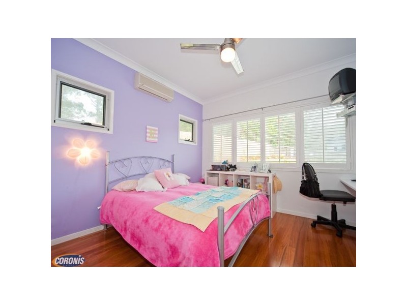 37 Valley Place, Upper Kedron QLD 4055