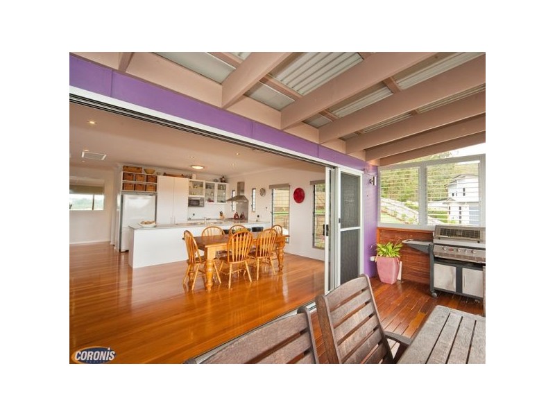 37 Valley Place, Upper Kedron QLD 4055