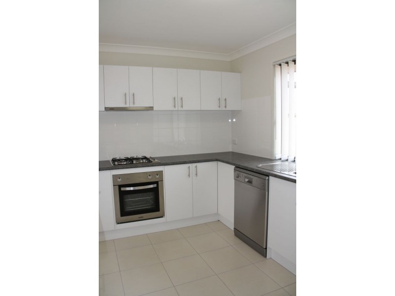 19 Bickle Place, North Booval QLD 4304