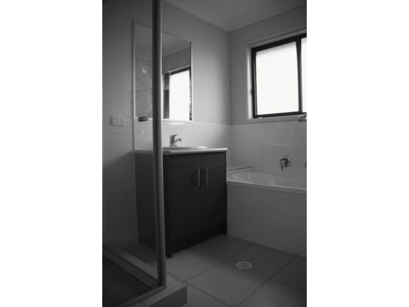 19 Bickle Place, North Booval QLD 4304