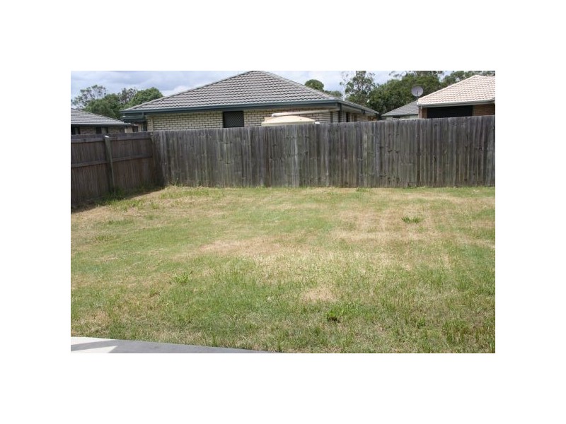 19 Bickle Place, North Booval QLD 4304