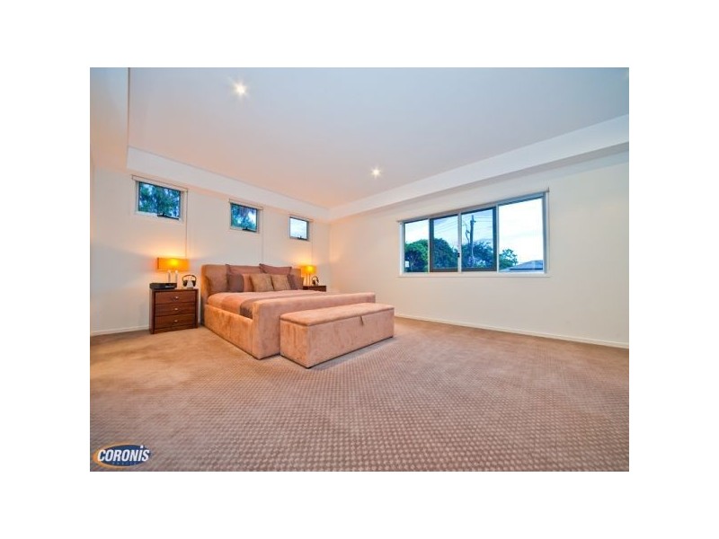 7 Rule Street, Hendra QLD 4011