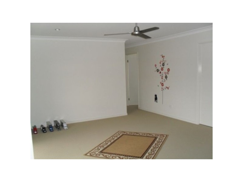 60 BlueJay Circuit, Morayfield QLD 4506