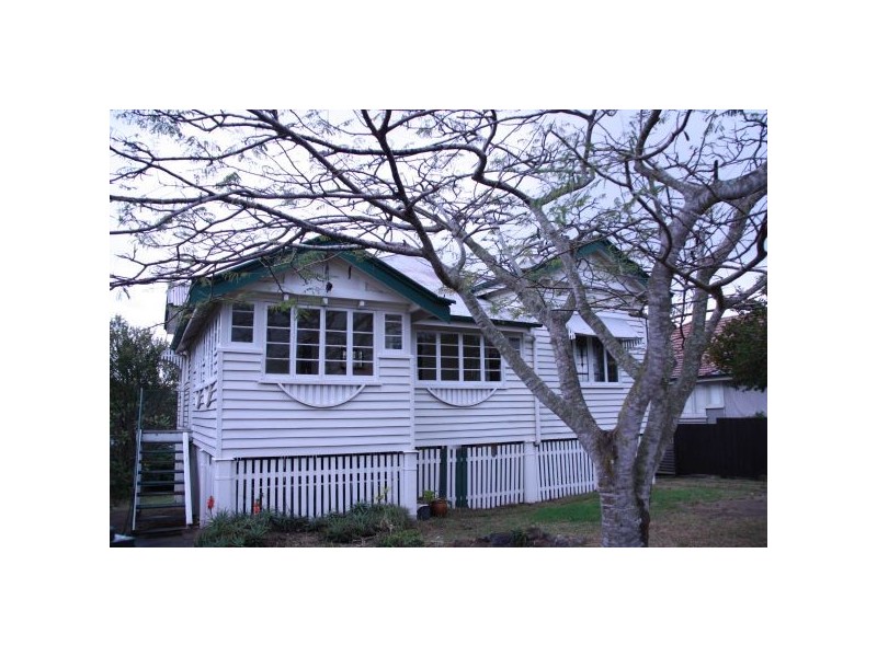 368 Cavendish Road, Coorparoo QLD 4151