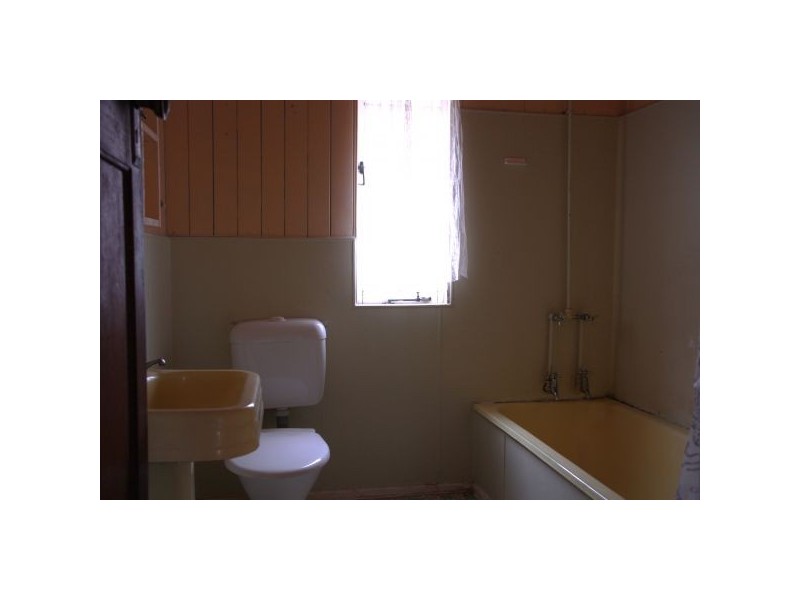 368 Cavendish Road, Coorparoo QLD 4151