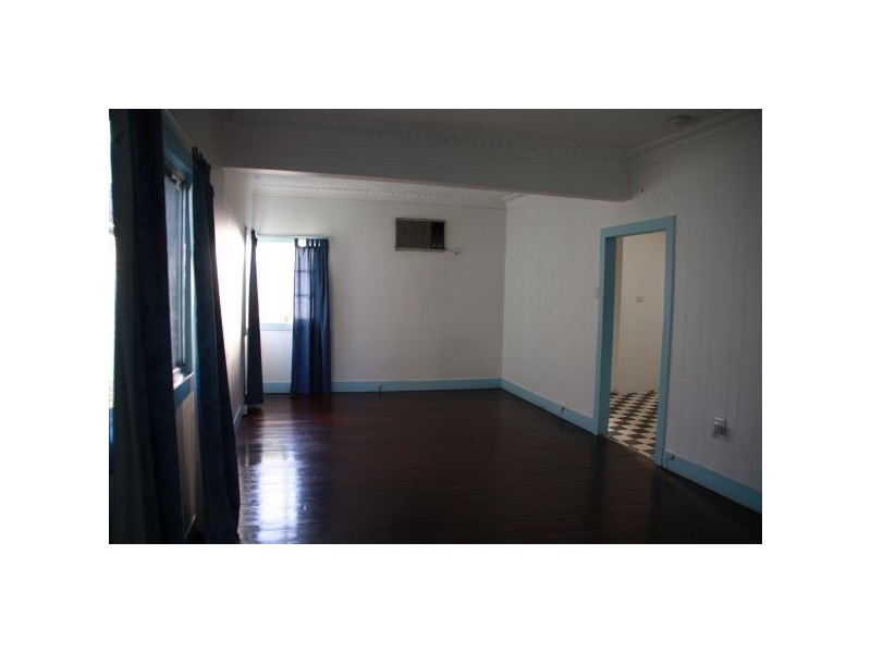 7 Wolseley Street, Woolloongabba QLD 4102