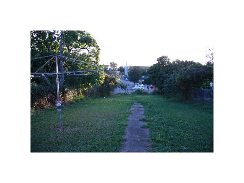 7 Wolseley Street, Woolloongabba QLD 4102