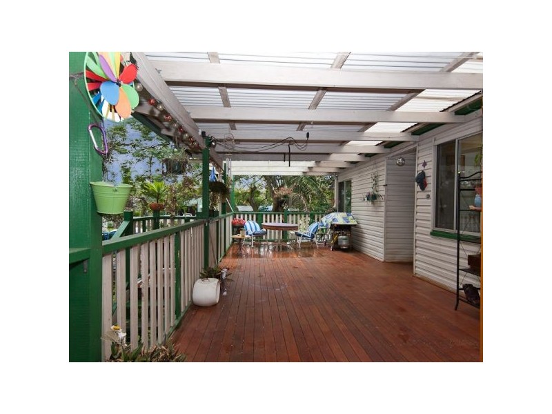 115 Palm Avenue, Shorncliffe QLD 4017