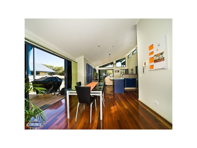 5 St Smith Road, Beachmere QLD 4510