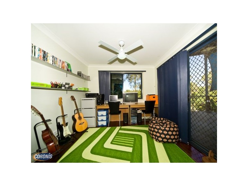 5 St Smith Road, Beachmere QLD 4510