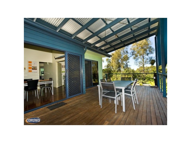 5 St Smith Road, Beachmere QLD 4510