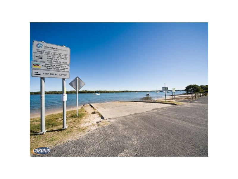 5 St Smith Road, Beachmere QLD 4510