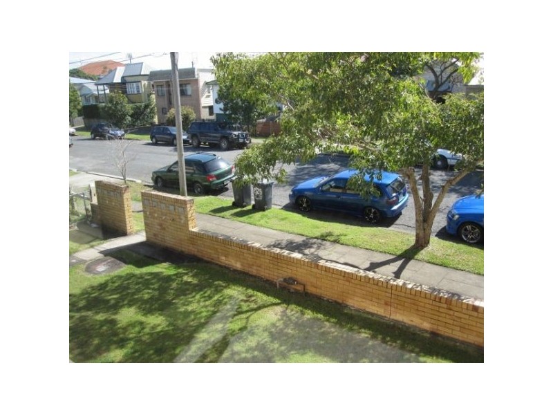 1/25 Ellis Street, Greenslopes QLD 4120