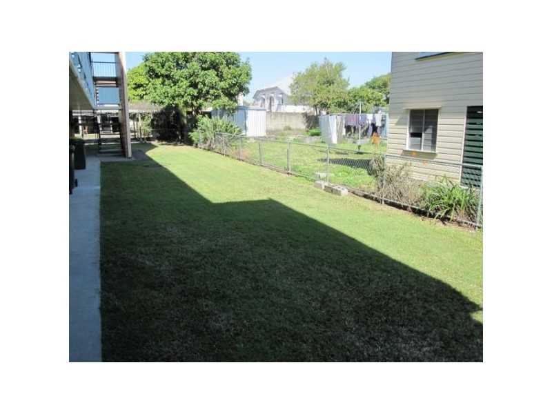 1/25 Ellis Street, Greenslopes QLD 4120