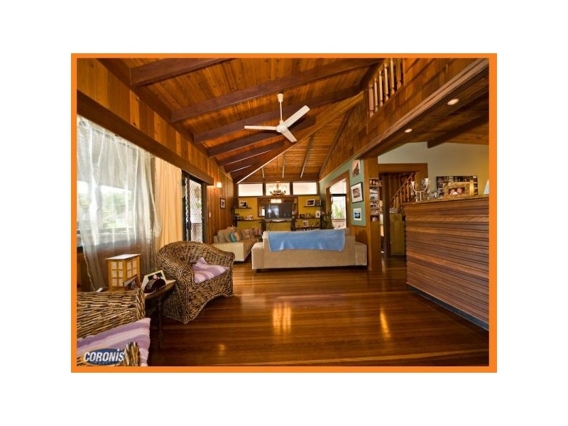 95 Nursery Road, Holland Park West QLD 4121