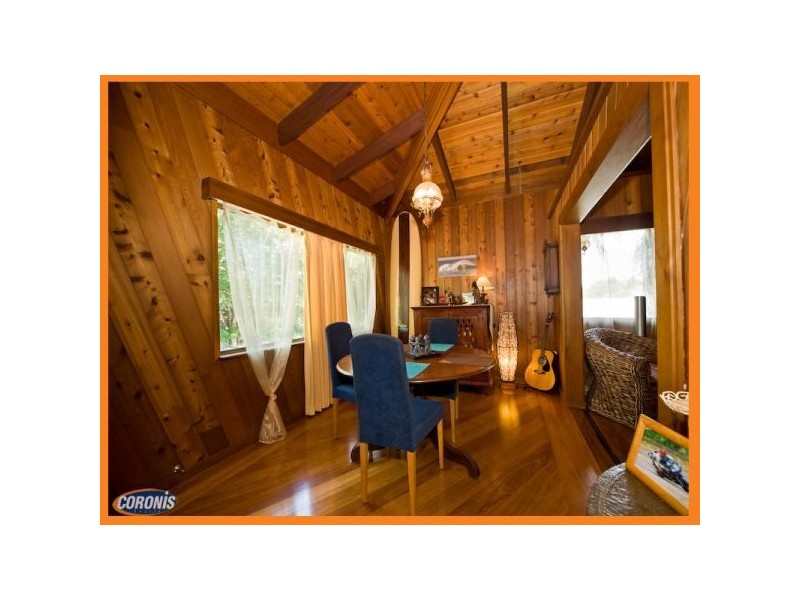 95 Nursery Road, Holland Park West QLD 4121