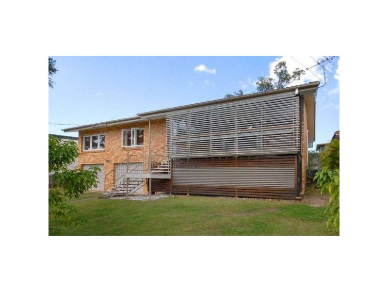 69 Chuter Street, Stafford Heights QLD 4053