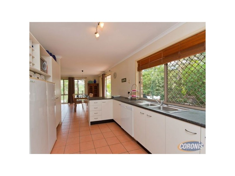 2 Fleetwood Court (Fernlands Estate), Ferny Hills QLD 4055