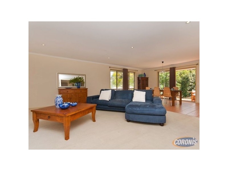 2 Fleetwood Court (Fernlands Estate), Ferny Hills QLD 4055