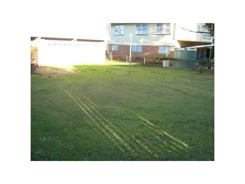 33  Somerset St, Kallangur QLD 4503